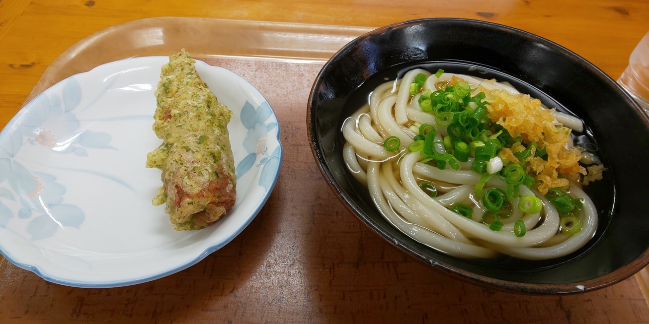 かけうどんと磯部あげ